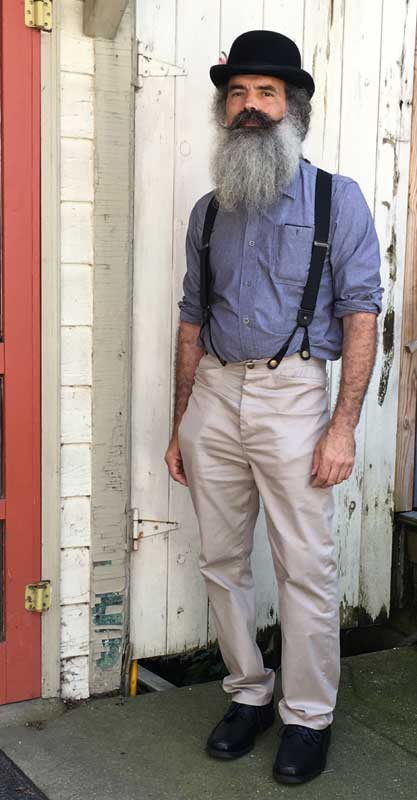 Customer Photos - [Editor's Pick] Smartly Dressed